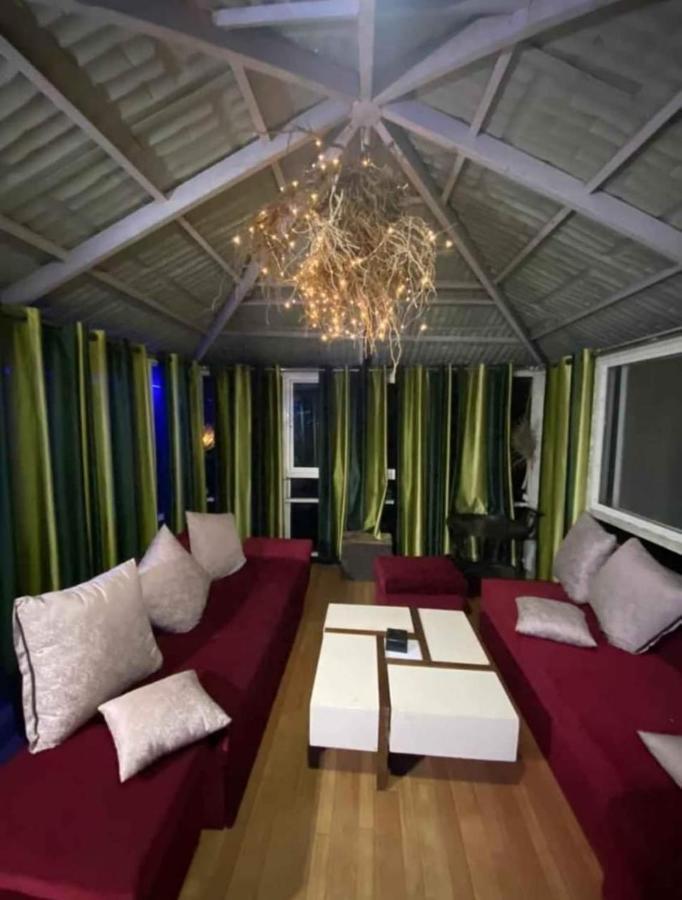 Forrest Homestay Villa Bhor Ngoại thất bức ảnh